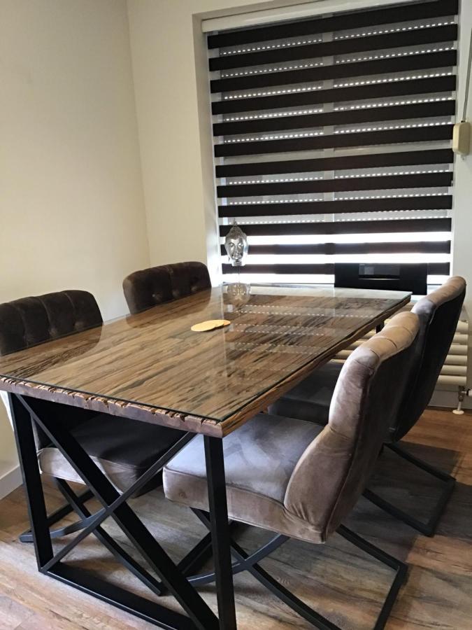 Chic Appartement In Sas Van Gent Экстерьер фото
