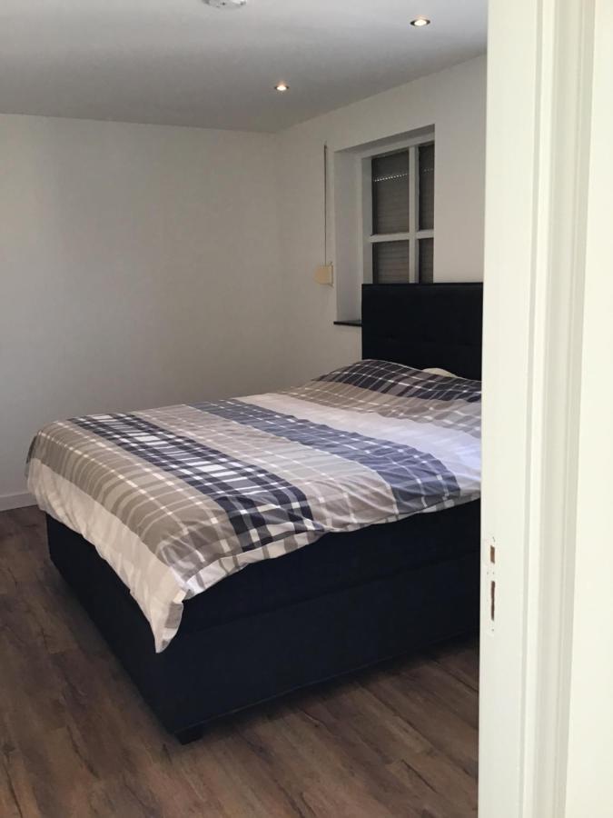 Chic Appartement In Sas Van Gent Экстерьер фото